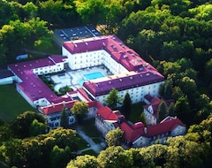 Hotel Gryf Sanatorium (Polczyn Zdrój, Poland)