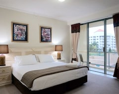 Khách sạn Room - Sun City Resort (Surfers Paradise, Úc)