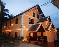 Khách sạn Merry No. 1 (Luang Prabang, Lào)