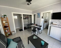 Casa/apartamento entero T2 Tout équipé (wifi) En Plein Centre Ville, Au Calme Pour 4 Personnes (Royan, Francia)