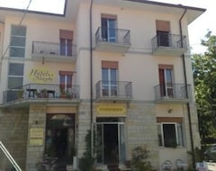 Khách sạn Hotel Magda (Novafeltria, Ý)