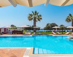 Maltezana Beach Hotel (Analipsi, Greece)
