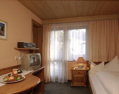 Hotel Quality Hosts Arlberg - Larchenhof (St. Anton am Arlberg, Austria)