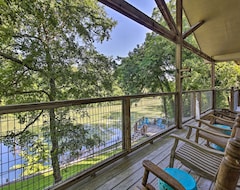 Entire House / Apartment Sunny Seguin Retreat With Canoes On Guadalupe River! (Seguin, USA)
