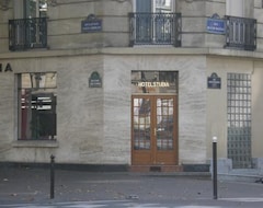 Hotel Studia (Paris, Fransa)