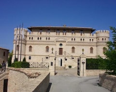 Khách sạn Hotel Castello di Septe (Mozzagrogna, Ý)
