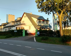 Khách sạn Hotel Gramburg (Zblewo, Ba Lan)