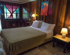 Lapalapa Beachfront Hotel (Puerto Viejo de Talamanca, Kostarika)
