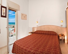 Hotel Saint Tropez (Lido di Savio, Italy)
