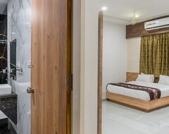 Hotel Meridian (Surat, India)