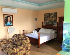 Khách sạn Blue Bay Cottage (Belize City, Belize)