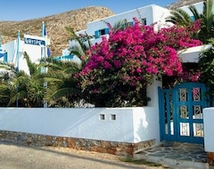 Apart Otel Gryspo's Hotel (Aegialis, Yunanistan)