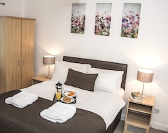 Hotel Base Serviced Apartments - The Docks (Liverpool, Reino Unido)