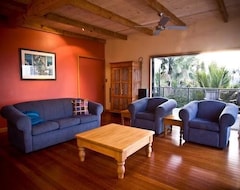 Koko talo/asunto Rougemont At Ahipara Bay. Luxury Apartment. (Ahipara, Uusi-Seelanti)