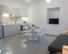 Tüm Ev/Apart Daire Infinity Apartment (Leonidio, Yunanistan)