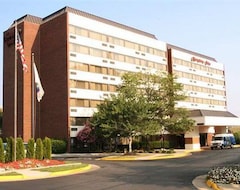 Khách sạn Wingate By Wyndham Springfield (Springfield, Hoa Kỳ)