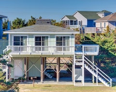 Entire House / Apartment Semi-oceanfront Beach Cottage. Access Across Street /walk To Restaurants & Shops (Avon, USA)