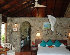 Hotel Frangipani (Bequia Island, Sveti Vinsent I Grenadini)