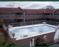 Motel Canterbury Inn & Suites (Parsons, Hoa Kỳ)
