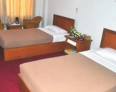 E-outfitting Golden Country Hotel (Mandalay, Myanmar)