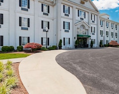 Khách sạn Comfort Inn & Suites (Harrisonburg, Hoa Kỳ)