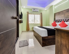 Khách sạn Capital O 49358 Blue Meridian Inn (Nelamangala, Ấn Độ)