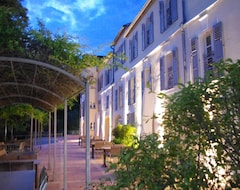 Khách sạn Vacancéole - La Tour Carrée (Peymeinade, Pháp)