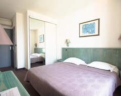Hotel Minotel La Residence (Cannes, France)