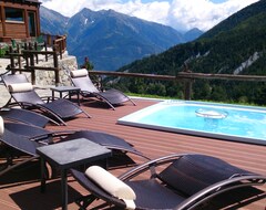 Khách sạn Hotel Mont Avic Resort (Champdepraz, Ý)