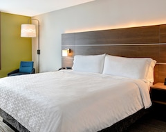 Khách sạn Holiday Inn Express & Suites Ottawa (Ottawa, Hoa Kỳ)