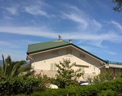 Toàn bộ căn nhà/căn hộ Green Roof Will Make You Rediscover The Pleasure Of Sleeping Cradled By The Sweet Peace (Carolei, Ý)