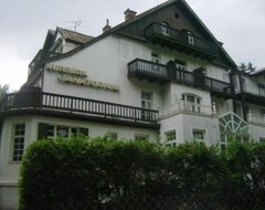 Khách sạn Hotel Am Kurpark (Bad Woerishofen, Đức)