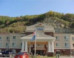 Khách sạn Holiday Inn Express & Suites Logan (Logan, Hoa Kỳ)