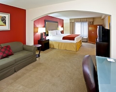 Hotelli Holiday Inn Express Hotel & Suites Louisville East, an IHG Hotel (Louisville, Amerikan Yhdysvallat)