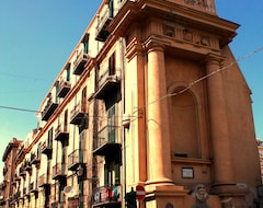 Otel Nimìa (Palermo, İtalya)
