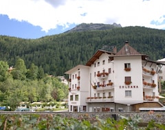 Otel Zoldana (Forno di Zoldo, İtalya)