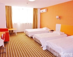 Hotel Motel 168 (Passenger Center) (Taicang, Kina)