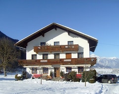 Khách sạn Pension Erlerhof (Ried im Zillertal, Áo)