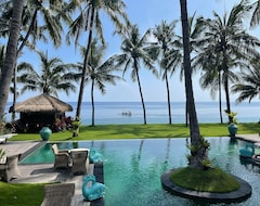 Khách sạn Louka Beach Bali (Tulamben, Indonesia)