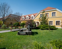 Gastland M0 Hotel & Conference Center (Szigetszentmiklós, Hungary)