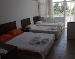 Sır Motel & Beach Camping (Altınoluk, Türkiye)