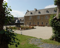 Hotel de l'Abbaye (Le Tronchet, France)