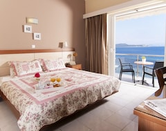 Hotel Delfini (Nea Styra, Grecia)