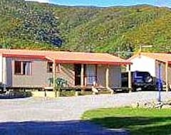 Campingplads Picton's Waikawa Bay Holiday Park (Picton, New Zealand)