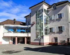Hotelli Hotel Schweizerhof (Mels, Sveitsi)