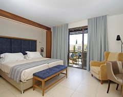 Khách sạn Mediterranean Village Hotel & Spa (Paralia Katerinis, Hy Lạp)