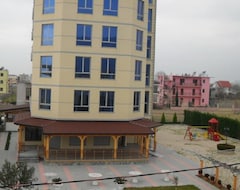 Otel Globi (İşkodra, Arnavutluk)