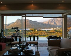 Khách sạn Moonstruck On Pringle Bay Guest House (Pringle Bay, Nam Phi)