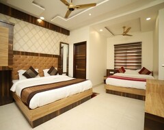 Hotel Om Sai (Amritsar, India)