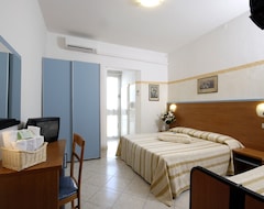 Hotelli Hotel La Gioiosa (Rimini, Italia)